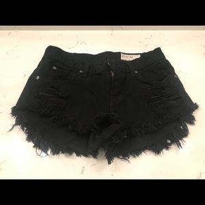 Pistola black distressed frayed jean shorts!